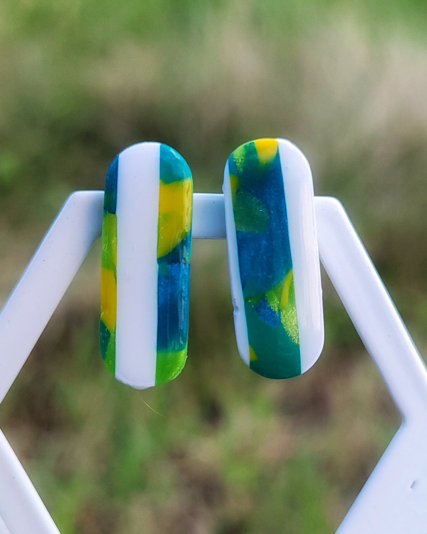 Tropical Breeze tube studs