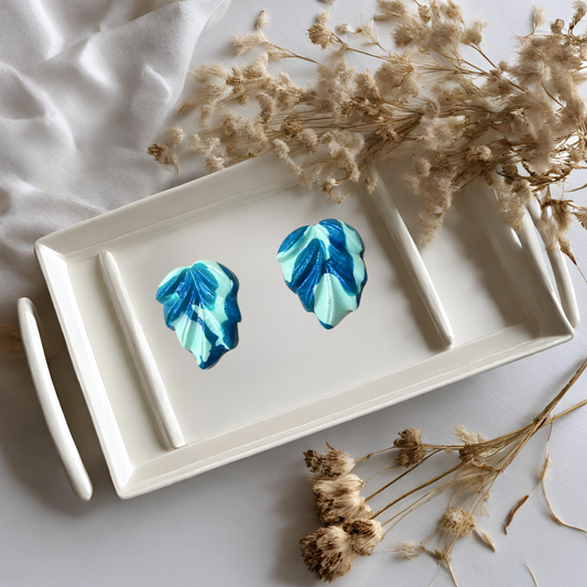 Medium leaf studs